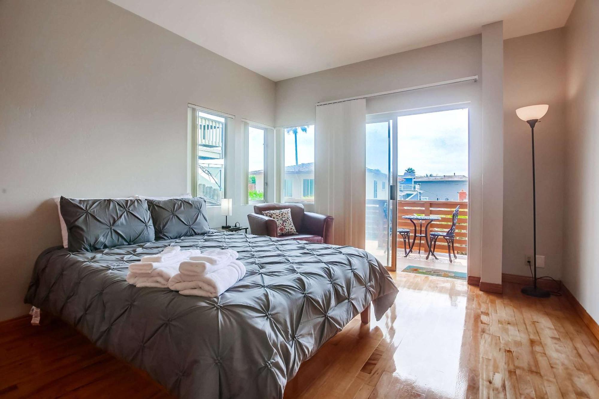 Casa de Férias 100 Yards Ocean & Surfing Ocean Views Backyard *